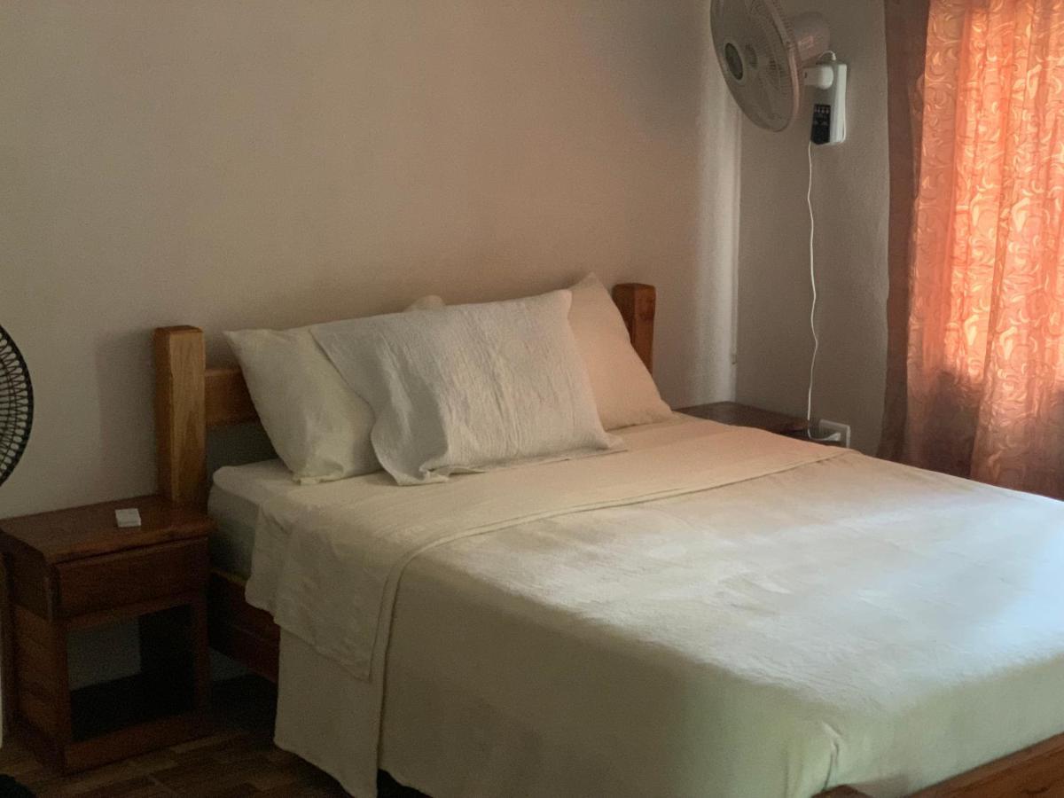 Alma Del Bosque Vacation Home And Apartments Quepos Exterior photo